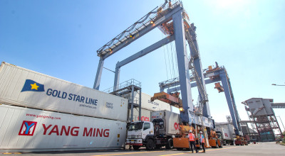 Terminal Teluk Lamong Perkuat Layanan Operasional dengan Tambahan 2 UNIT RTGC