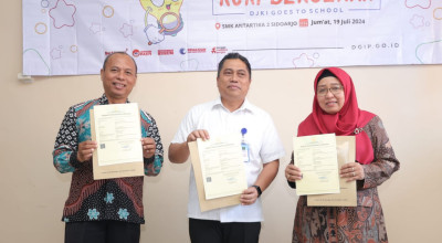 3 Sertifikat Hak Cipta Diserahkan pada SMK Antartika 2 Sidoarjo, RUKI Bergerak