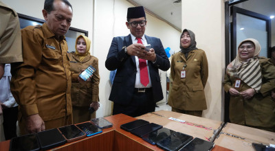 Pj Wali Kota Mojokerto Sidak Ponsel ASN, Ada Temuan?