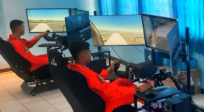 5 Simulator Diberikan Dirrenbang Puspenerbal untuk Siswa Senerbal Sidoarjo