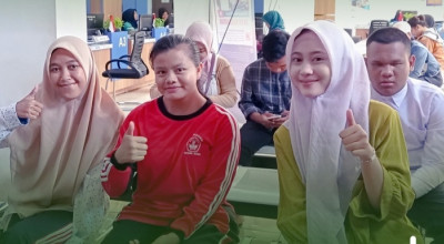 SLB Patrang Jember Ajak Siswa ke Dispendukcapil, Belajar Mengurus Adminduk