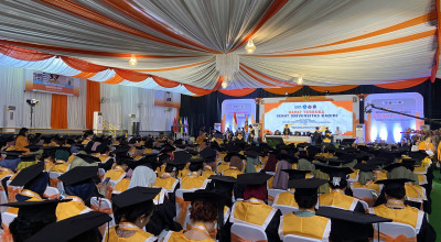 Universitas Kadiri Wisuda 641 Lulusan, Tekankan Pentingnya Daya Saing
