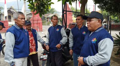 3 Mantan Kades di Trawas Mojokerto Gelar Aksi, Protes Aset Desa Diserobot