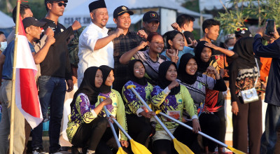 32 Tim Berebut Puluhan Juta Rupiah di Lomba Dayung Piala Bupati Gresik 2024