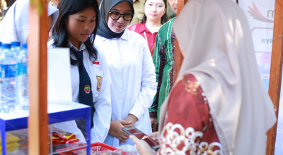 Tingkatkan Literasi Keuangan, Pelajar Banyuwangi Manfaatkan Layanan e-Saku