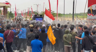 Demo PMII Ricuh, Pagar Kantor DPRD Bojonegoro Hancur