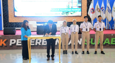 Taruna Poltekbang Surabaya Magang di Miyazaki Airport Jepang