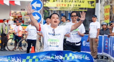 Jadi Peserta Surabaya QRIS Run 2024, Pj Gubernur Jatim Adhy Kampanye Cashless