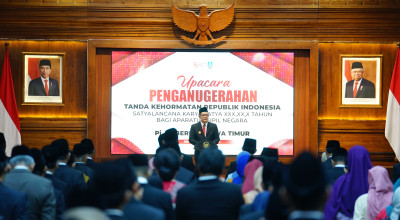 2.244 ASN Pemprov Jatim Dianugerahi Satyalancana Karya Satya