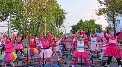 500 Emak-emak Ikut Trampoline Party di Sidoarjo, Heboh!