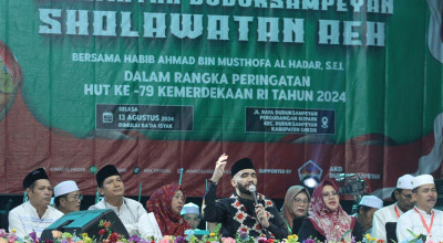 Sambut HUT ke-79 RI, Duduksampeyan Gelar Selawatan Bersama Habib Ahmad