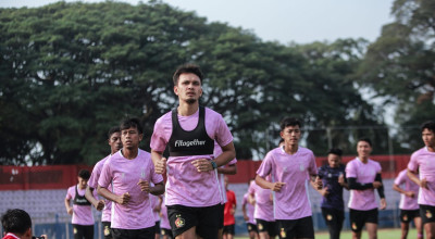 Harga Tiket Laga Kandang Persik Kediri di Brawijaya Naik