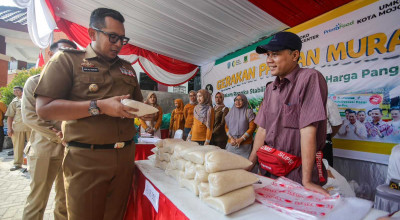 Pj Wali Kota Mojokerto Ali Kuncoro Tinjau Gerakan Pangan Murah