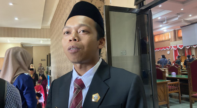 Suara Tak Genap 100, Udin Irchamna Dilantik jadi Anggota DPRD Ponorogo