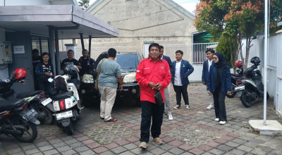 Terdaftar Anggota DPRD Jatim, Warga Jember Pertanyakan  Paslon Bacabup