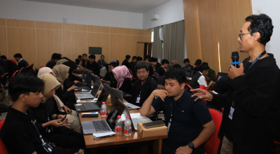 Anak Muda Jagoan Digital Banyuwangi Digembleng Tren Pemrograman Terkini