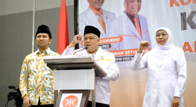 Komitmen Khofifah-Emil di Hadapan Kader PKS se-Jatim