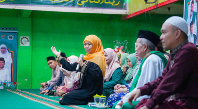 Cagub Jatim Khofifah Ajak Santri Ikut Jemput Indonesia Emas 2045
