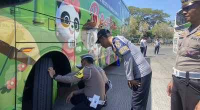 Polres Ponorogo Gelar Ramp Check dan Cek Kesehatan Awak Bus