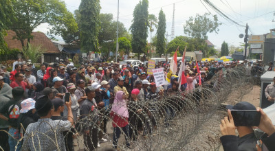 Buruh PDP Kahyangan dari 5 Kebun Unjuk Rasa Tuntut Kenaikan Upah