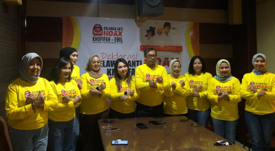Relawan Antihoax Khofifah - Emil Serukan Pilkada Jatim Damai