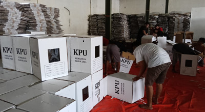 8.130 Kotak Suara Tiba di KPU Jember, Logistik Lain Terlambat karena Alasan Ini