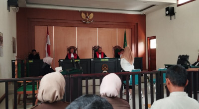 Terdakwa Pembunuhan Kopi Sianida di Pacitan Divonis 18 Tahun Penjara