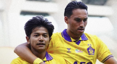 Babak Pertama Dewa United Vs Persik Kediri: Abiyoso Bawa Macan Putih Unggul 0-2