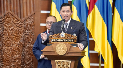 Menteri AHY Lulus Program Doktor di Unair Surabaya dengan Predikat Cumlaude