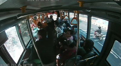 Bus Trans Jatim Koridor V Surabaya - Bangkalan jadi Sasaran Lemparan Batu