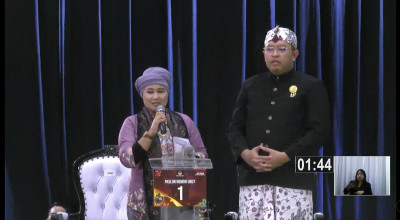 Debat Perdana Pilgub Jatim 2024: Luluk Soroti Kemiskinan, Pengangguran dan Stunting