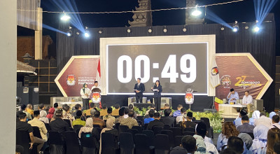 Debat Pilkada Ponorogo: Ipong Panggilan Jiwa, Sugiri Pamer Hasil Kerja