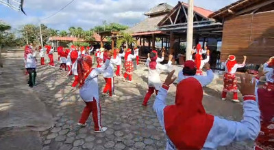 Peringati Hari Disleksia Sedunia, Emak-emak di Jember Senam Kolaboratif