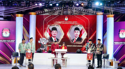 Debat Pilkada Lamongan: Yes - Dirham Curi Perhatian Netizen, Paslon 1 Grogi