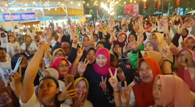 100.000 Ojol Wanita di Jatim Pilih Lanjutkan Khofifah-Emil