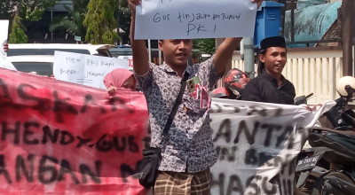 Aliansi Santri Nusantara Laporkan Cabup 2 ke Bawaslu Jember