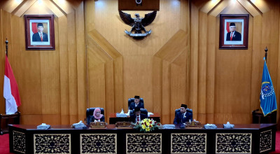 4 Pimpinan DPRD Surabaya Periode 2024-2029 Disahkan