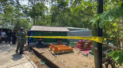 Polisi Lakukan Ekshumasi Jasad Siswa MTs di Blitar, Korban Lemparan Kayu Berpaku