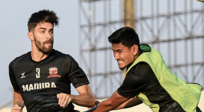 Madura United Terpuruk di Posisi 17, Fokus Benahi Lini Belakang