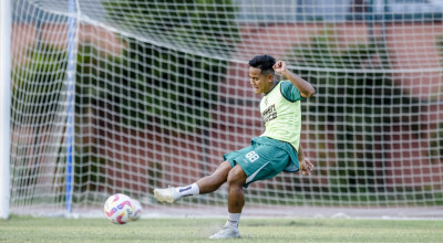 Gabung Persebaya Lagi, Toni Firmansyah Berjuang Tingkatkan Chemistry