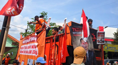 Gelar Demonstrasi di Sidoarjo, Partai Buruh Tuntut Ketua KPU Mundur