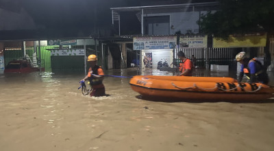 Ponorogo Dikepung Banjir, 6 Lokasi Terendam Air hingga Setinggi 1,5 Meter