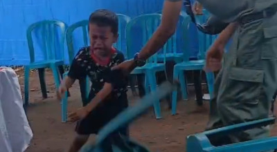 Momen-momen Lucu saat Coblosan Pilkada Jember