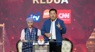 Debat Pilkada Jatim: Luluk Sebut 2 Juta Rumah Tangga Belum Punya Jamban Layak