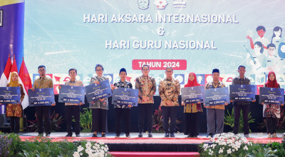 Pj Gubernur Jatim Adhy: Siapa Bilang Guru Tidak Keren