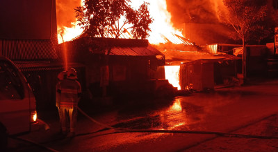 Ruko di Pasar Ngraho Bojonegoro Terbakar, Kerugian Capai Rp370 Juta