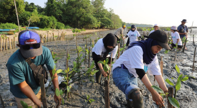 Pelindo Regional 3 Raih Penghargaan TJSL dari Pemprov Jatim