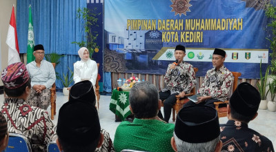 Mbak Vinanda - Gus Qowim Silaturahmi dengan PD Muhammadiyah Kota Kediri