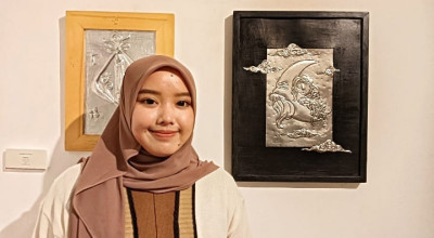 Lukisan Sang Rembulan Berbahan Pelat Seng Karya Cewek Sidoarjo, Ini Maknanya