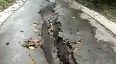 Jalan Bandealit Jember Ambles, Ini Kata PU Bina Marga dan SDA